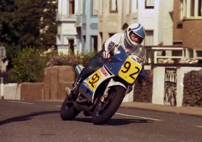 Framed Print : John Pollock (Suzuki) 1987 Senior Manx Grand Prix Framed Print : John Pollock (Suzuki) 1987 Senior Manx Grand Prix