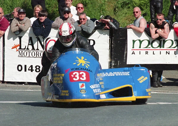 John Potts & Simon Bartrop (J & J Yamaha) 1999 Sidecar TT