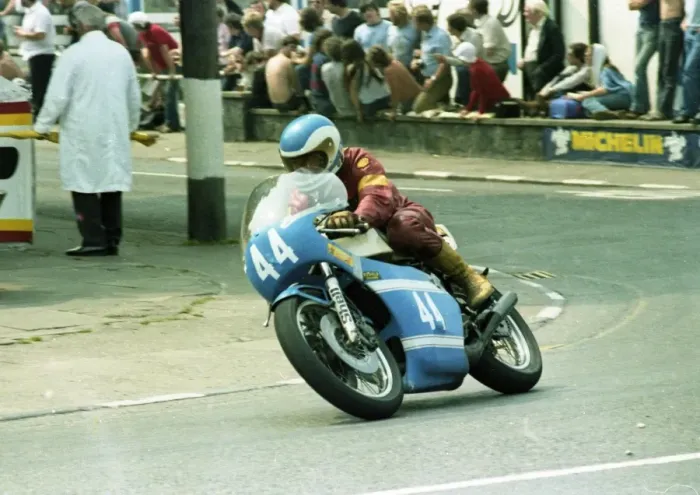 Framed Print : John Raybould (Yamaha) 1982 Formula 2 TT Framed Print : John Raybould (Yamaha) 1982 Formula 2 TT