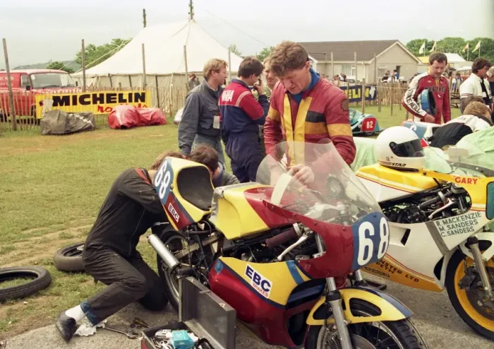 Framed Print : John Raybould (Yamaha) 1987 Junior TT Framed Print : John Raybould (Yamaha) 1987 Junior TT