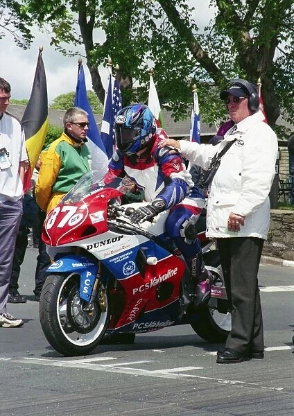 John Richards (Suzuki) 2002 Production 1000 TT
