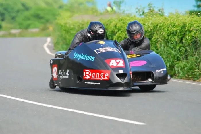 Framed Print : John Saunders & Loic Ansquer (MR Equipe Suzuki) 2010 Sidecar TT Framed Print : John Saunders & Loic Ansquer (MR Equipe Suzuki) 2010 Sidecar TT