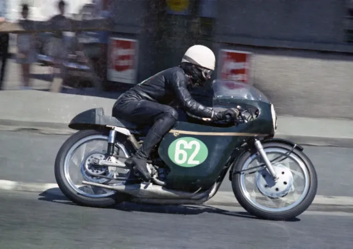 Framed Print : John Shacklady (Yamaha) 1968 Lightweight TT Framed Print : John Shacklady (Yamaha) 1968 Lightweight TT