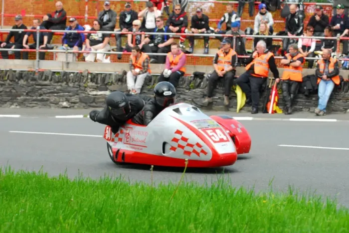 Framed Print : John Shipley & Stephen Ian Cunliffe (LCR Suzuki) 2013 Sidecar TT Framed Print : John Shipley & Stephen Ian Cunliffe (LCR Suzuki) 2013 Sidecar TT