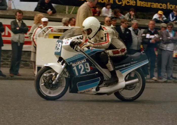 Framed Print : John Smyth (Suzuki) 1986 Production D TT Framed Print : John Smyth (Suzuki) 1986 Production D TT