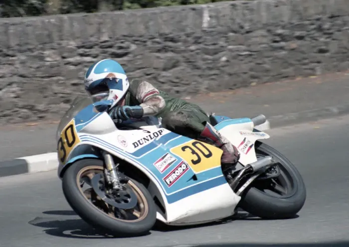 Framed Print : John Stone (Suzuki) 1985 Senior TT Framed Print : John Stone (Suzuki) 1985 Senior TT