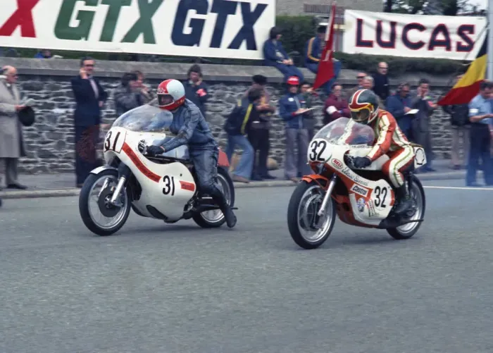 Framed Print : John Taylor (Suzuki) & Tom Herron (Yamaha) 1974 Formula 750 TT Framed Print : John Taylor (Suzuki) & Tom Herron (Yamaha) 1974 Formula 750 TT