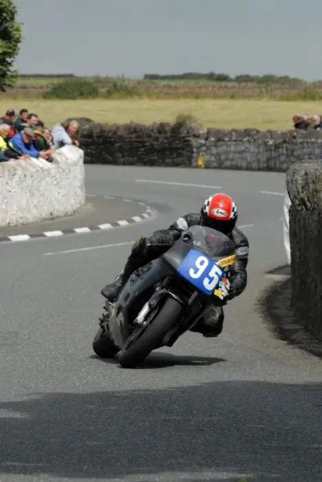 Framed Print : John Turner (Kawasaki) 2010 Southern 100