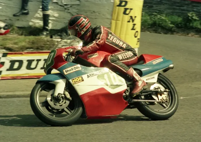 Framed Print : John Weeden (Armstrong) 1986 Junior TT Framed Print : John Weeden (Armstrong) 1986 Junior TT
