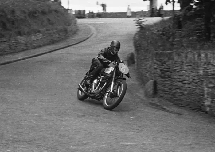 Framed Print : John Wenman (Norton) 1950 Junior Clubman TT