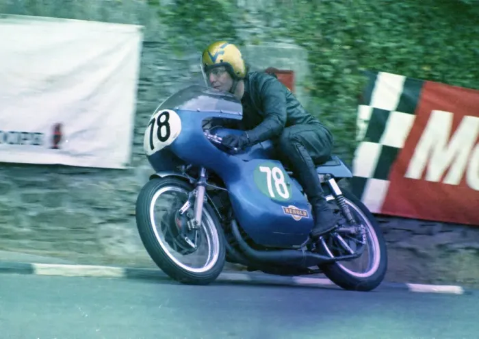 Framed Print : John Wilcox (Bultaco Yamaha) 1972 Lightweight Manx Grand Prix Framed Print : John Wilcox (Bultaco Yamaha) 1972 Lightweight Manx Grand Prix