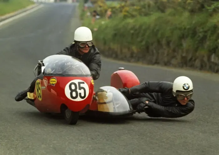 Framed Print : John Wright-Bailey & J Wilson (MDW) 1970 750 Sidecar TT