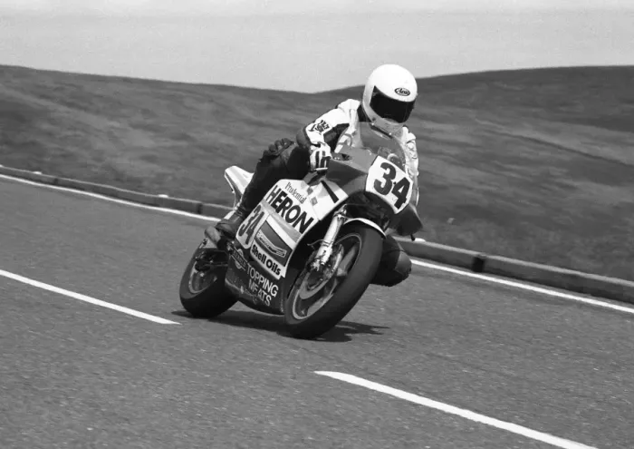 Framed Print : Johnny Rea (Suzuki) 1986 Senior TT Framed Print : Johnny Rea (Suzuki) 1986 Senior TT