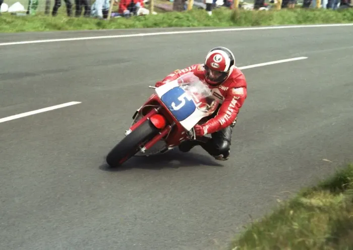 Framed Print : Johnny Rea (Yamaha) 1989 Junior TT Framed Print : Johnny Rea (Yamaha) 1989 Junior TT