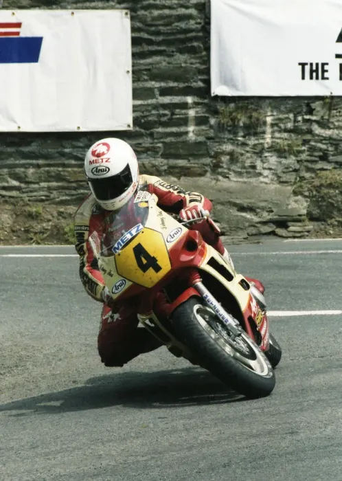 Framed Print : Johnny Rea (Yamaha) 1992 Supersport 600 TT