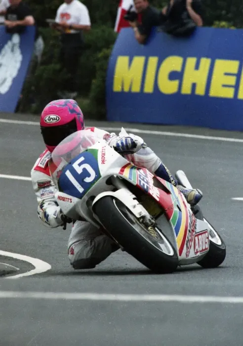 Framed Print : Johnny Rea (Yamaha) 1993 Junior TT Framed Print : Johnny Rea (Yamaha) 1993 Junior TT