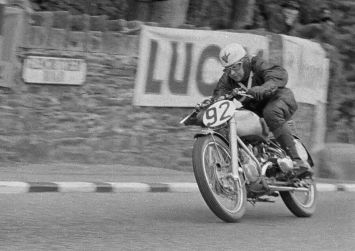 Framed Print : Jon Boulter (Douglas) 1950 Junior Clubman TT Framed Print : Jon Boulter (Douglas) 1950 Junior Clubman TT