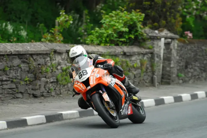 Framed Print : Jonathan Howarth (Kawasaki) 2013 Superbike TT Framed Print : Jonathan Howarth (Kawasaki) 2013 Superbike TT