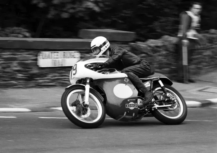 Framed Print : Jonathan Parkes (Matchless) 1975 Senior Manx Grand Prix Framed Print : Jonathan Parkes (Matchless) 1975 Senior Manx Grand Prix