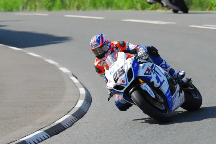 Framed Print : Josh Brookes (Tyco Suzuki) 2013 Senior TT Framed Print : Josh Brookes (Tyco Suzuki) 2013 Senior TT