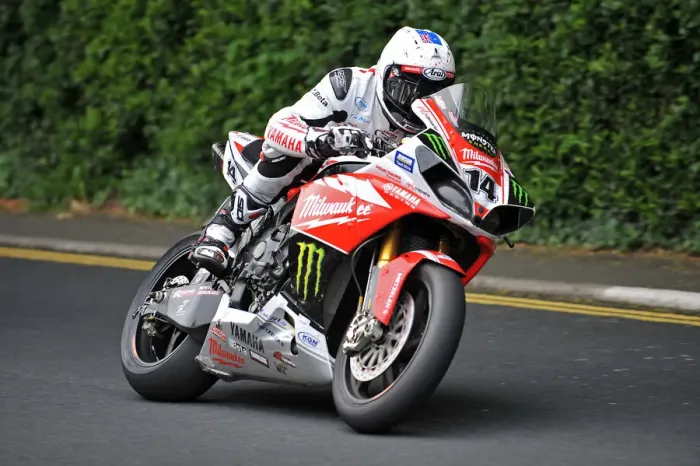 Framed Print : Josh Brookes (Yamaha) 2014 Senior TT Framed Print : Josh Brookes (Yamaha) 2014 Senior TT