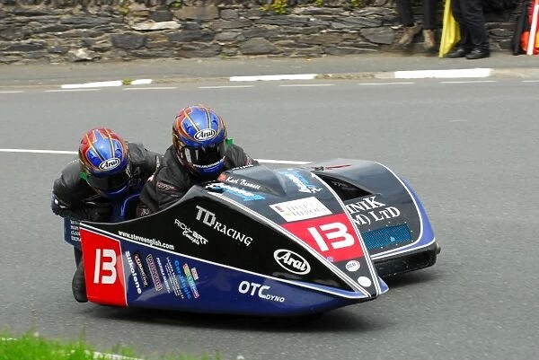 Karl Bennett & Lee Cain (DMR Kawasaki) 2013 Sidecar TT