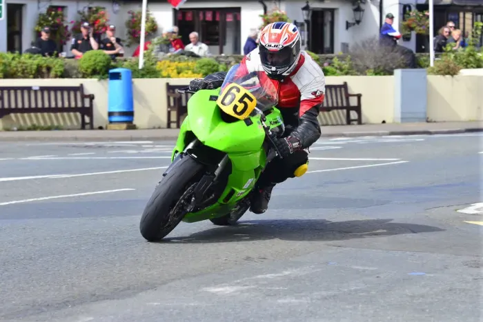 Framed Print : Karl Foster (Kawasaki) 2014 Senior Manx Grand Prix Framed Print : Karl Foster (Kawasaki) 2014 Senior Manx Grand Prix