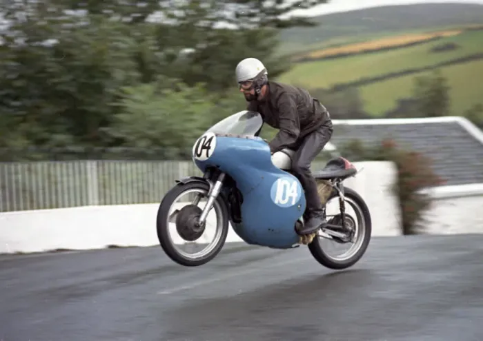 Framed Print : Keith Brown (Norton) 1967 Junior Manx Grand Prix Framed Print : Keith Brown (Norton) 1967 Junior Manx Grand Prix