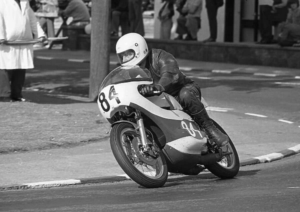 Keith Brown (Yamaha) 1975 Lightweight Manx Grand Prix