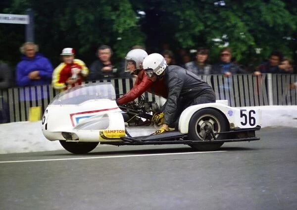 Keith Griffin and Malcolm Sharrocks (SG Weslake) 1977 Sidecar TT