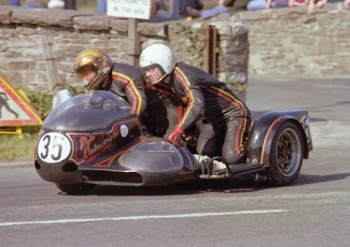 Framed Print : Keith Griffin & Malcolm Sharrocks (Suzuki) 1980 Southern 100 Framed Print : Keith Griffin & Malcolm Sharrocks (Suzuki) 1980 Southern 100
