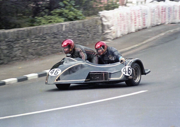 Keith Griffin & Peter Cain (Suzuki) 1983 Sidecar TT