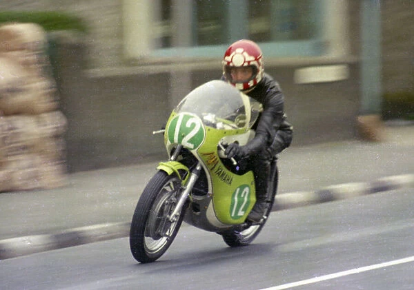 Keith Webb (Yamaha) 1976 Lightweight Manx Grand Prix