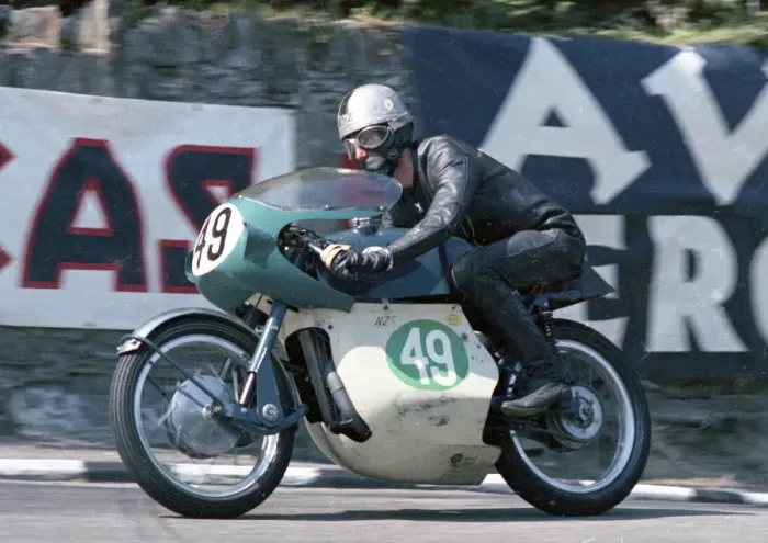 Framed Print : Keith Williams (Greeves) 1967 Lightweight TT Framed Print : Keith Williams (Greeves) 1967 Lightweight TT
