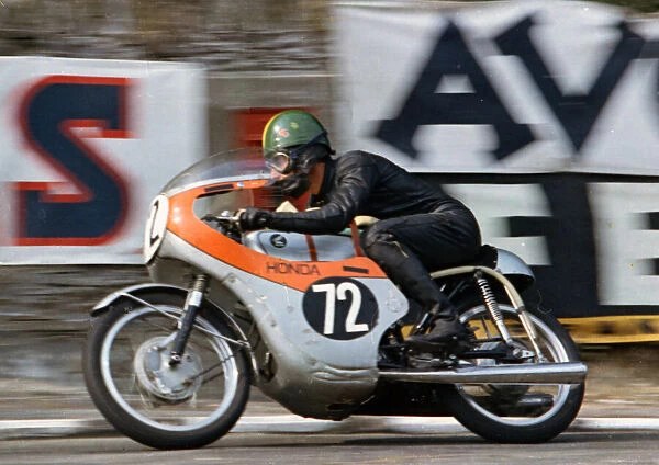 Kel Carruthers (Honda) 1966 Ultra Lightweight TT