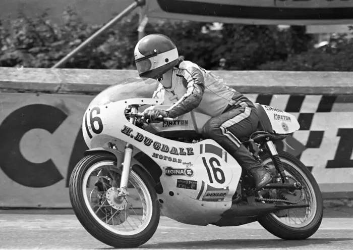 Framed Print : Ken Huggett (Dugdale Maxton Yamaha) 1974 F750 TT Framed Print : Ken Huggett (Dugdale Maxton Yamaha) 1974 F750 TT
