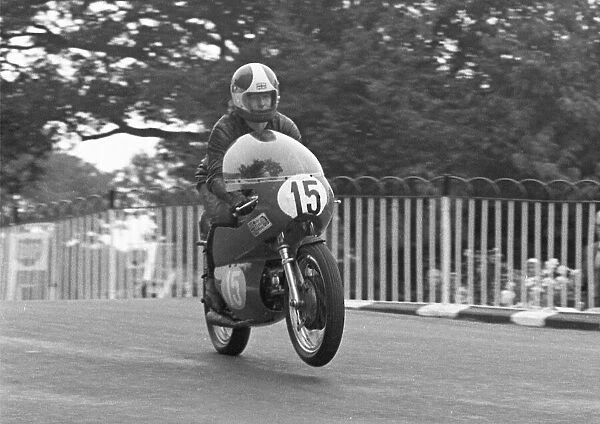 Ken Huggett (Lawton Aermacchi) 1972 Junior Manx Grand Prix