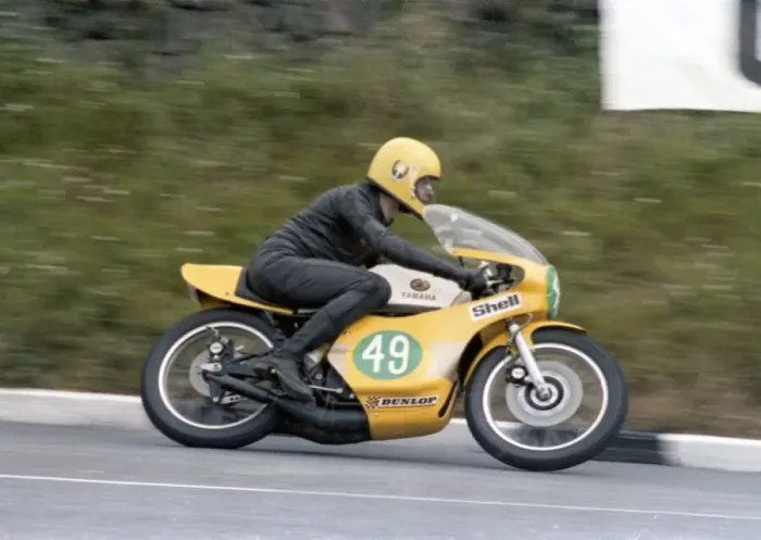 Framed Print : Ken Inwood (Yamaha) 1978 Junior TT Framed Print : Ken Inwood (Yamaha) 1978 Junior TT