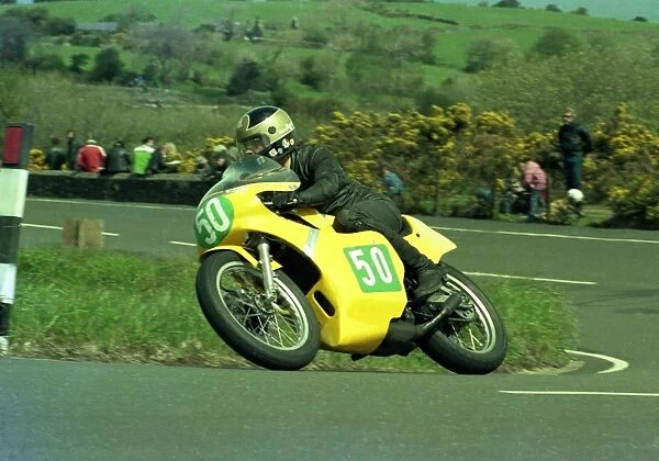 Ken Inwood (Yamaha) 1986 Junior TT
