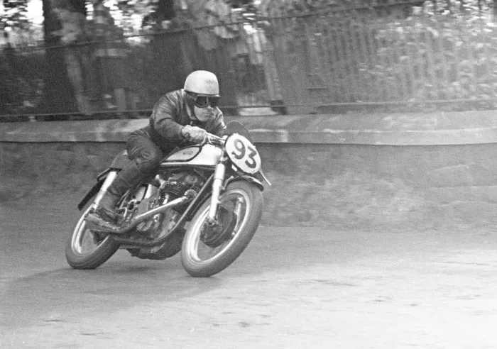 Framed Print : Ken Kavanagh (Norton) 1951 Junior Ulster Grand Prix Framed Print : Ken Kavanagh (Norton) 1951 Junior Ulster Grand Prix
