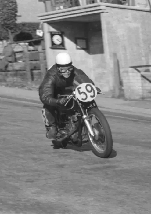 Framed Print : Ken Payne (AJS) 1958 Junior Newcomers Manx Grand Prix Framed Print : Ken Payne (AJS) 1958 Junior Newcomers Manx Grand Prix