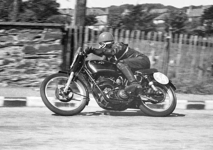 Framed Print : Ken Swallow (AJS) 1952 Junior TT Framed Print : Ken Swallow (AJS) 1952 Junior TT