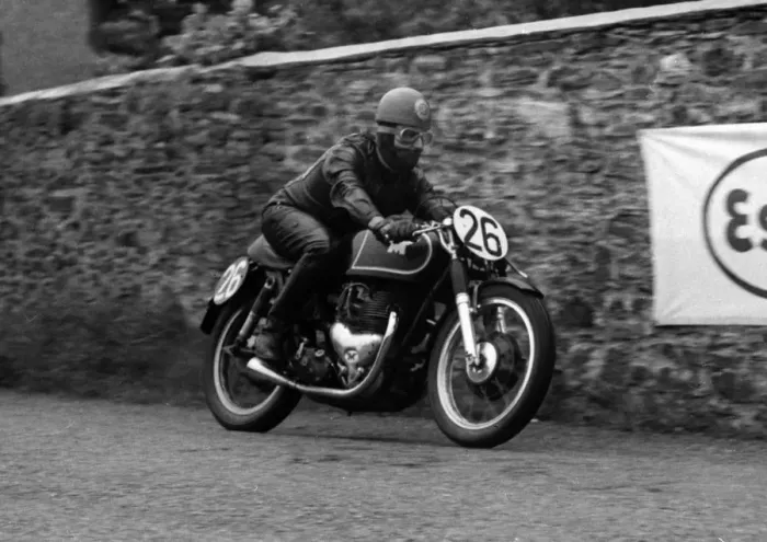 Framed Print : Ken Swallow (Matchless) 1954 Senior TT Framed Print : Ken Swallow (Matchless) 1954 Senior TT
