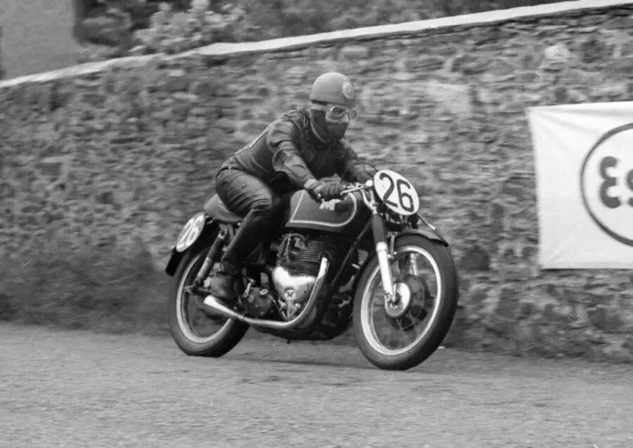 Framed Print : Ken Swallow (Matchless) 1954 Senior TT Framed Print : Ken Swallow (Matchless) 1954 Senior TT