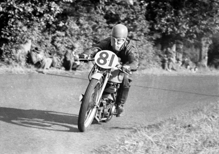 Framed Print : Ken Swallow (Norton) 1952 Junior Ulster Grand Prix Framed Print : Ken Swallow (Norton) 1952 Junior Ulster Grand Prix