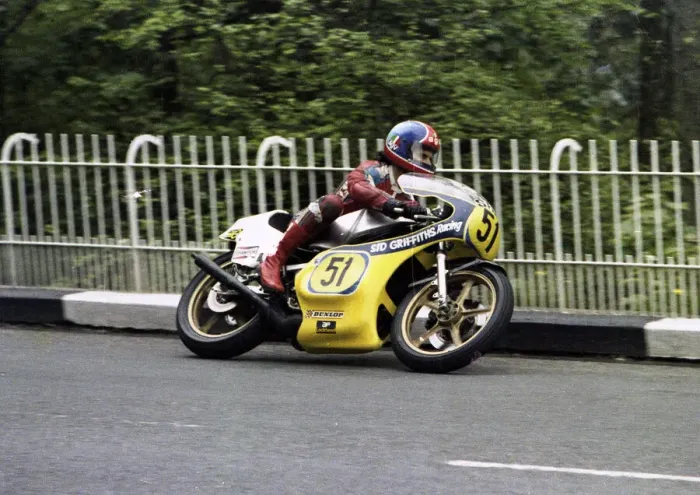 Framed Print : Kenny Blake (Yamaha) 1979 Senior TT Framed Print : Kenny Blake (Yamaha) 1979 Senior TT