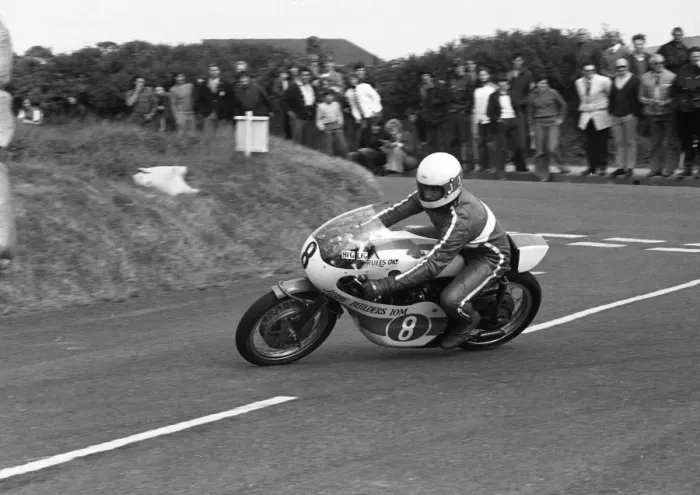 Framed Print : Kenny Harrison (Yamaha) 1977 Jurby Road Framed Print : Kenny Harrison (Yamaha) 1977 Jurby Road