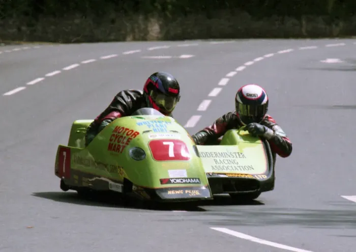 Framed Print : Kenny Howles & Steve Pointer (Ireson Mistral Yamaha) 1996 Sidecar TT Framed Print : Kenny Howles & Steve Pointer (Ireson Mistral Yamaha) 1996 Sidecar TT