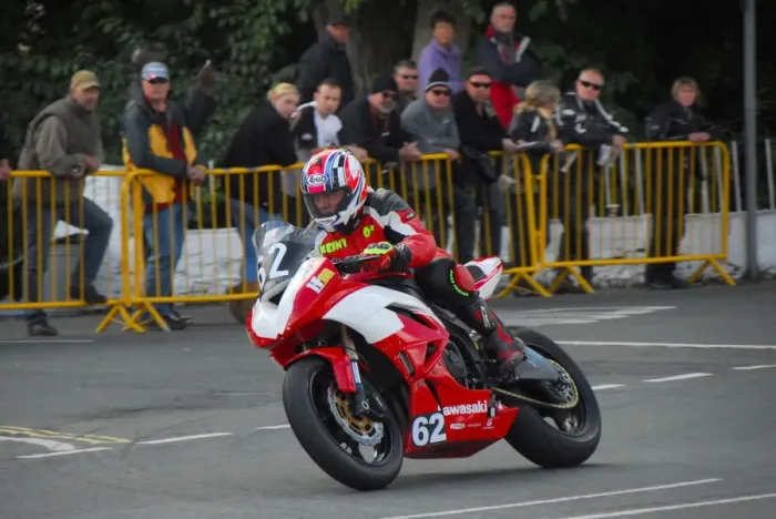 Framed Print : Kenny Shepherd (Kawasaki) 2014 Junior Manx Grand Prix