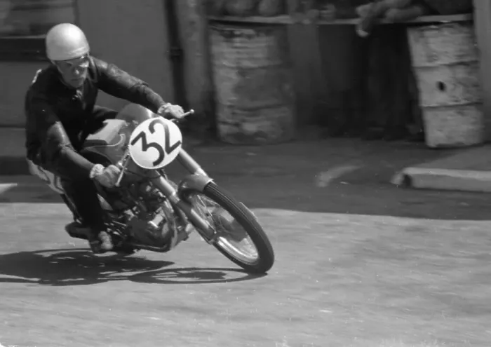 Framed Print : Kevan Tully Ducati 1959 Ultra Lightweight TT Framed Print : Kevan Tully Ducati 1959 Ultra Lightweight TT